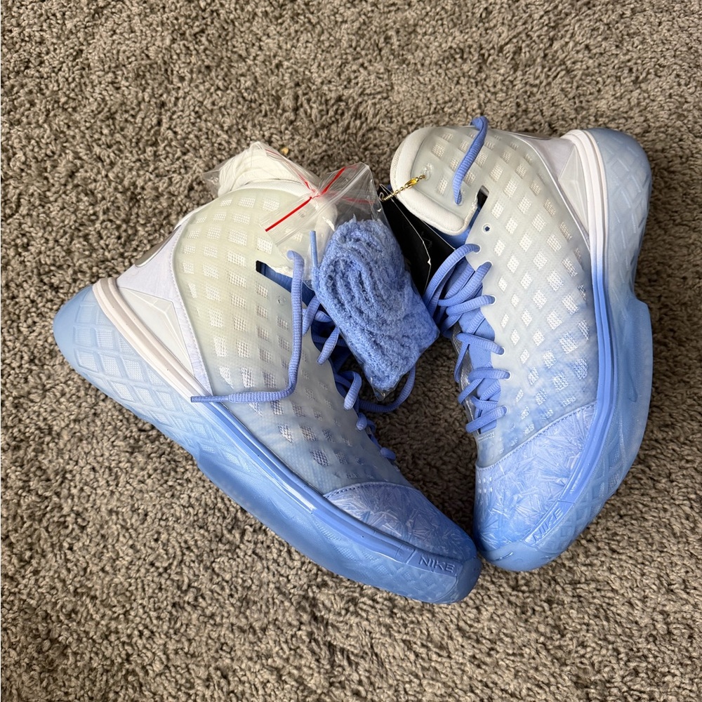 Nike Zoom Kobe 3 Protro Christmas Size 9